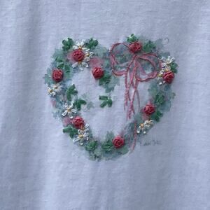VTG T Shirt 90s Grandmacore Heart Rosebuds Bow Girly Granny Soft Comfy Casual‎ M